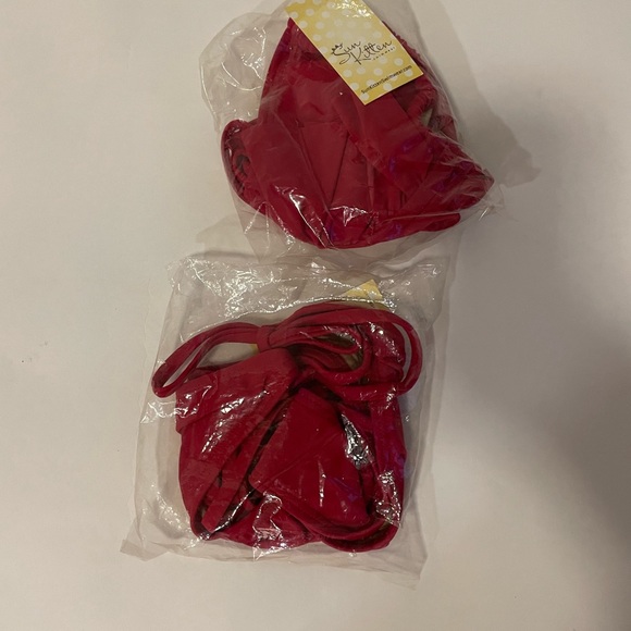 Two bathing suits - Picture 12 of 13